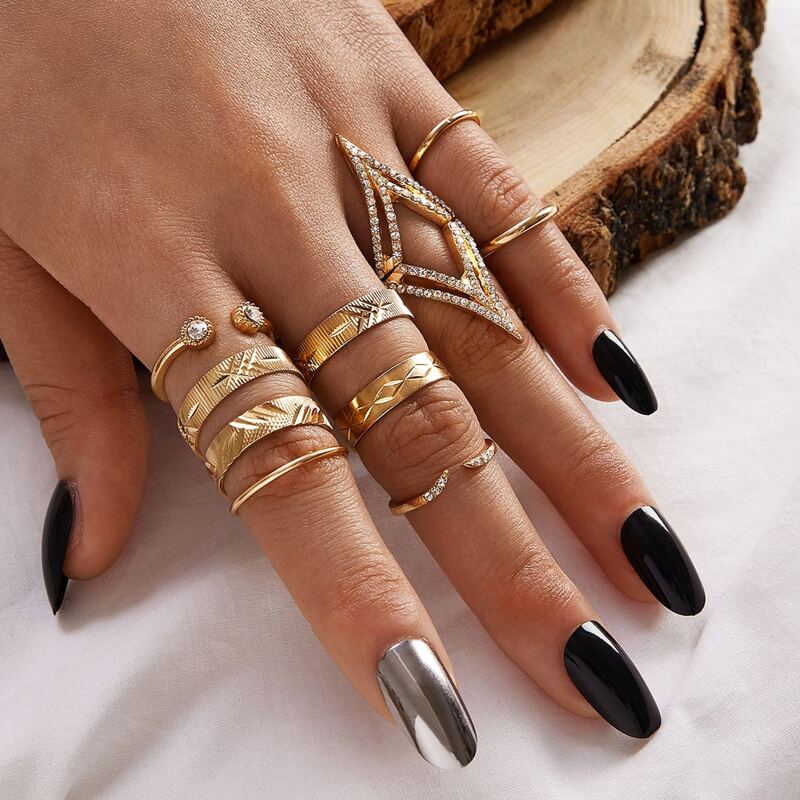 

11pcs Rhinestone Engraved & Geometric Decor Ring, Gold