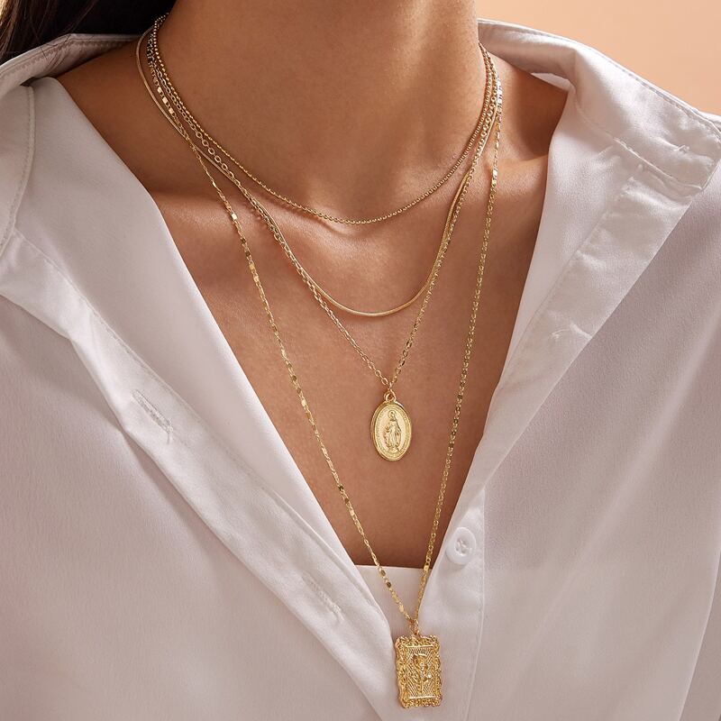 

1pc Geometric Charm Layered Necklace, Gold