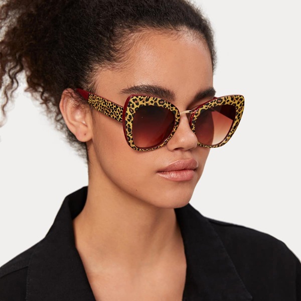 

Leopard Frame Cat Eye Sunglasses With Case, Multicolor