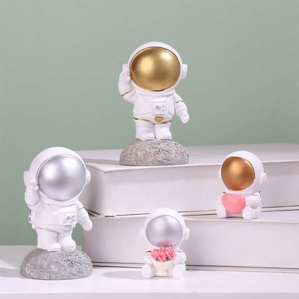 

1pc Astronaut Shaped Decorative Object, White