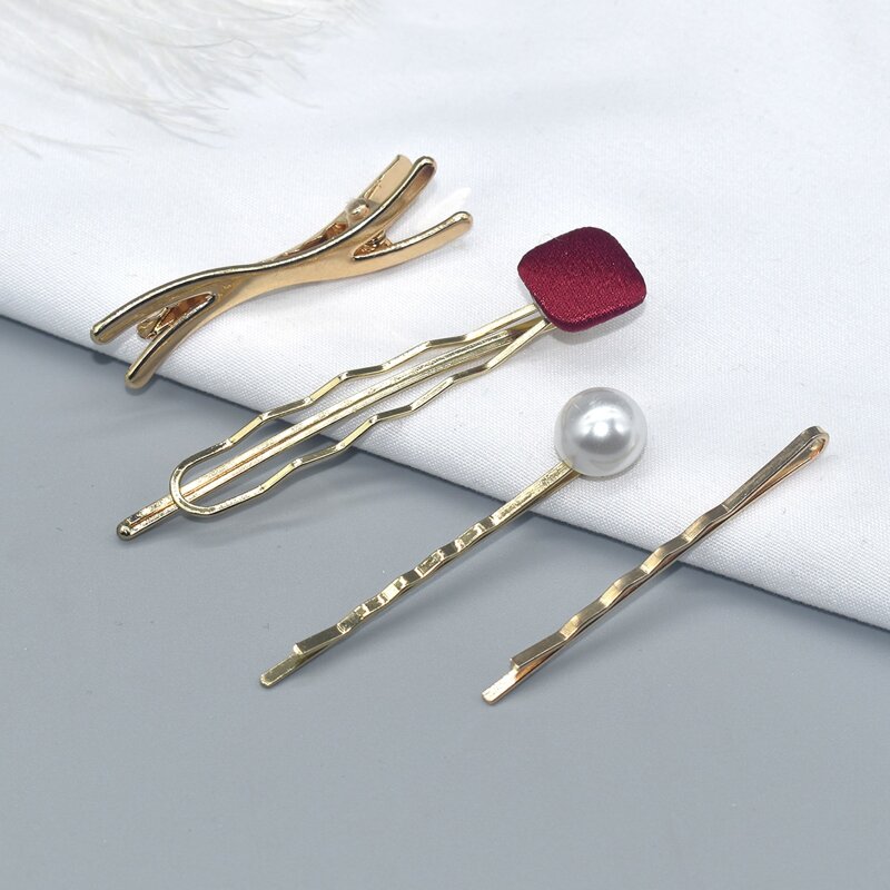 

4pcs Faux Pearl Decor Hair Clip, Gold