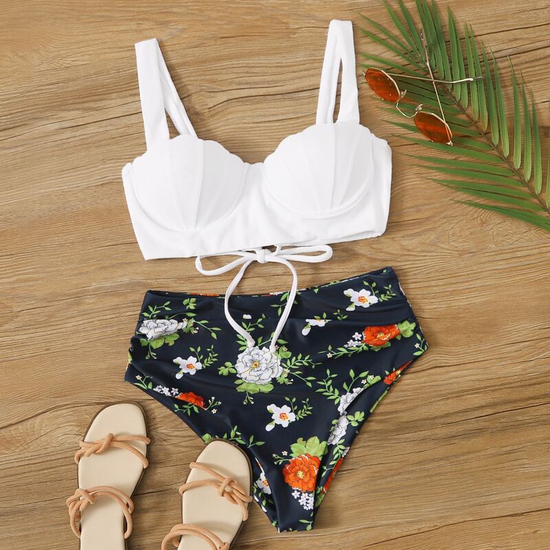 

Scallop Trim Underwire Waisted Bikini Swimsuit, Multicolor