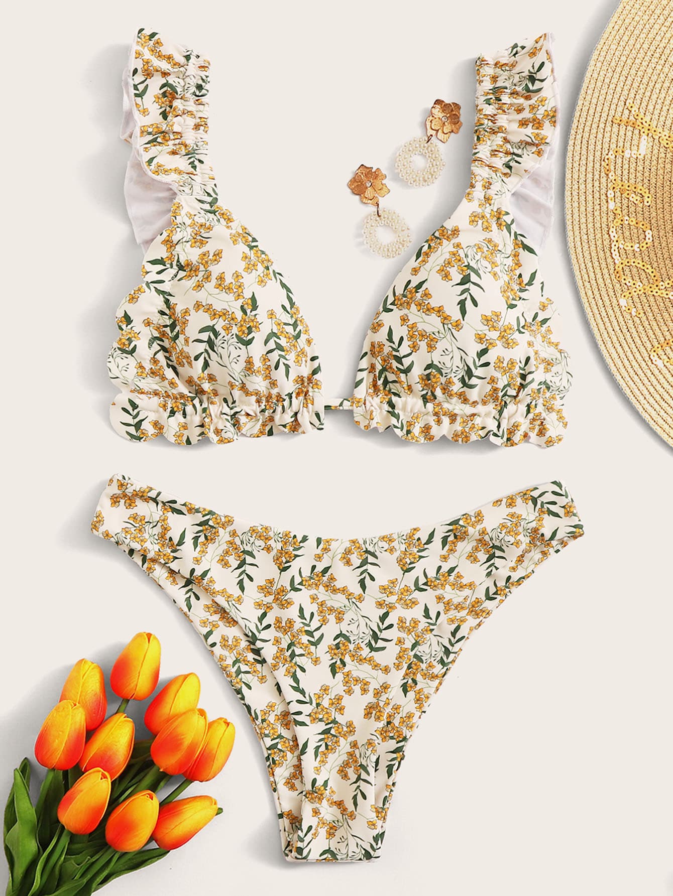 かわいい ラッフル ディティシーフローラル ビキニセット