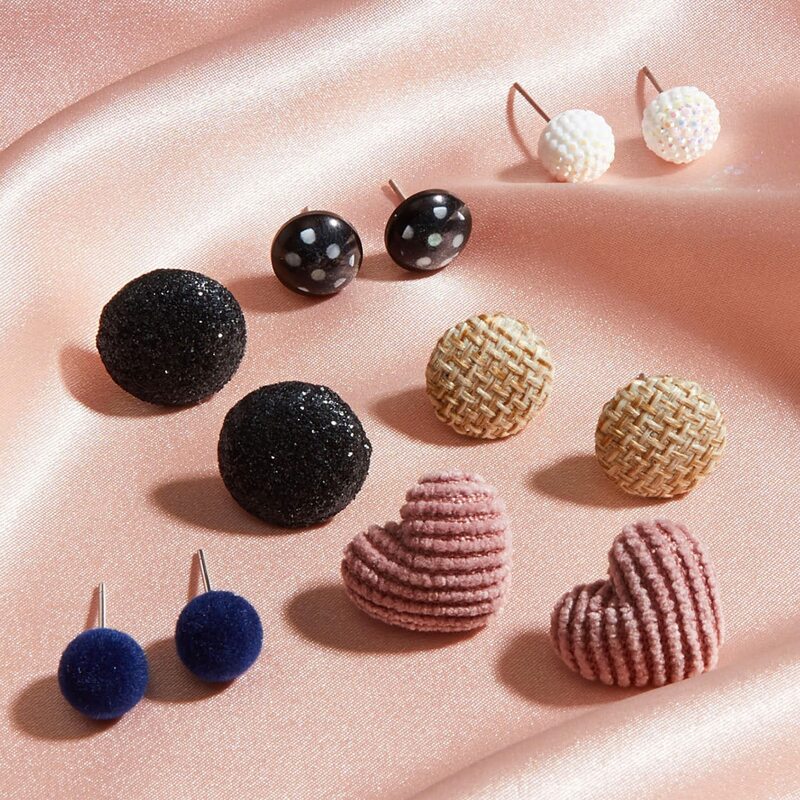 

6pairs Fluffy Heart & Pom Pom Shaped Stud Earrings, Multicolor