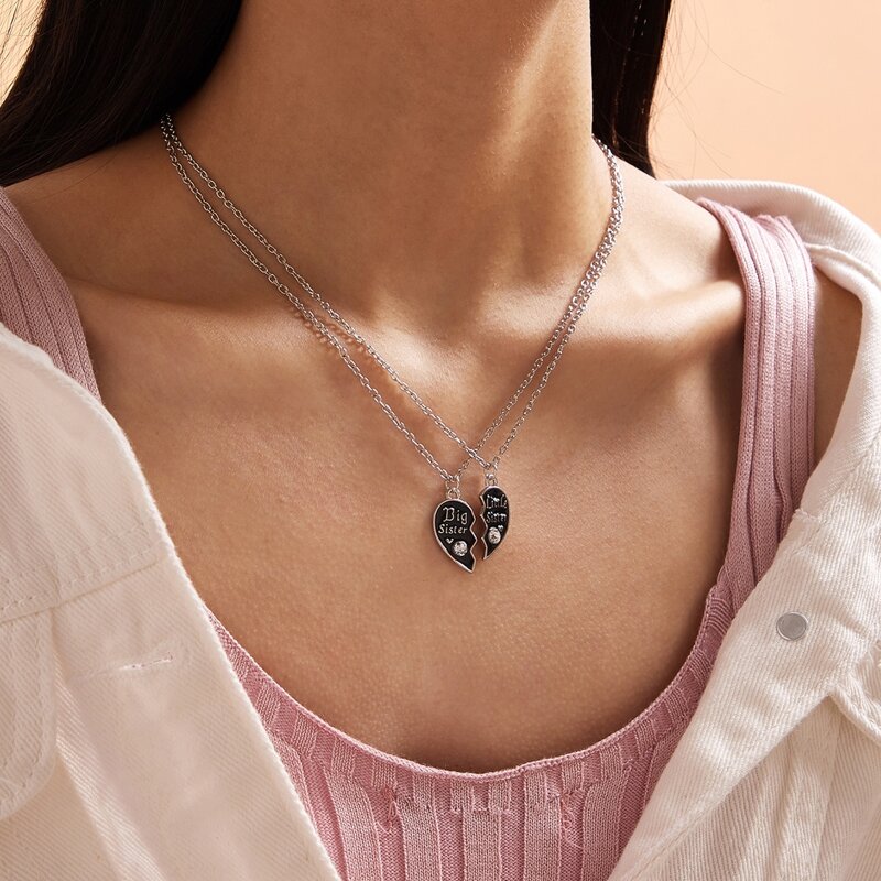

2pcs Heart Charm Necklace, Black and white