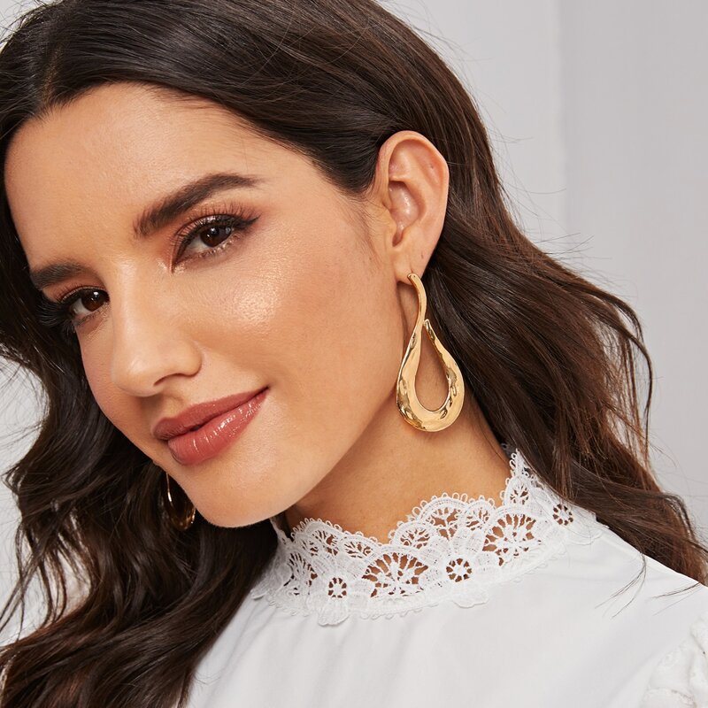 

1pair Metallic Geometric Stud Earrings, Gold