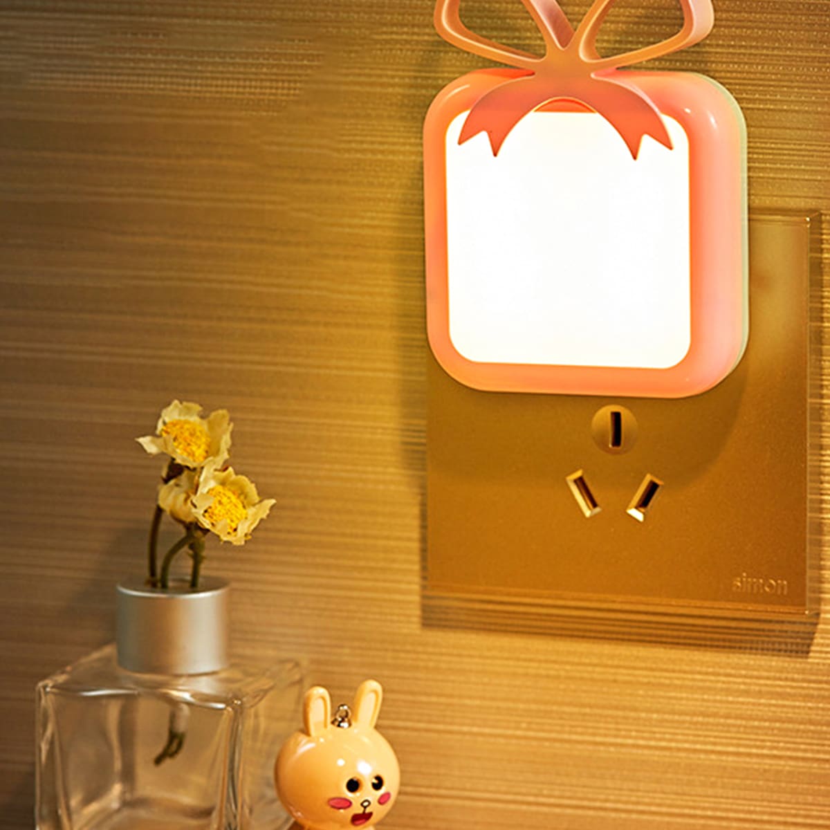 Bow-knot Decor Square Wall Lamp, Pink