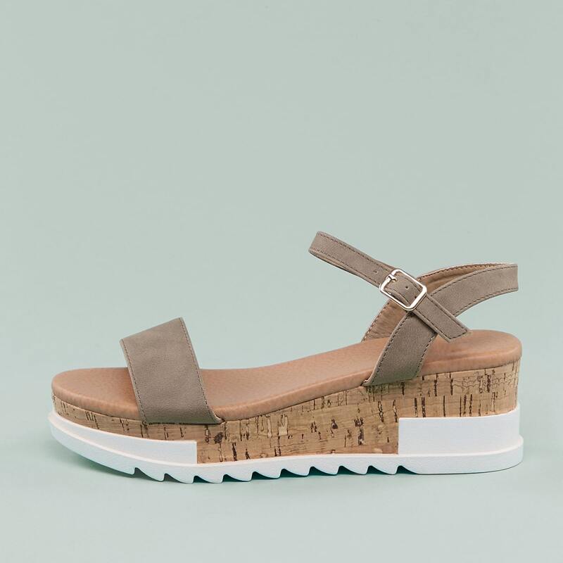 

Open Toe Ankle Strap Flatform Lug Sole Sandals, Khaki