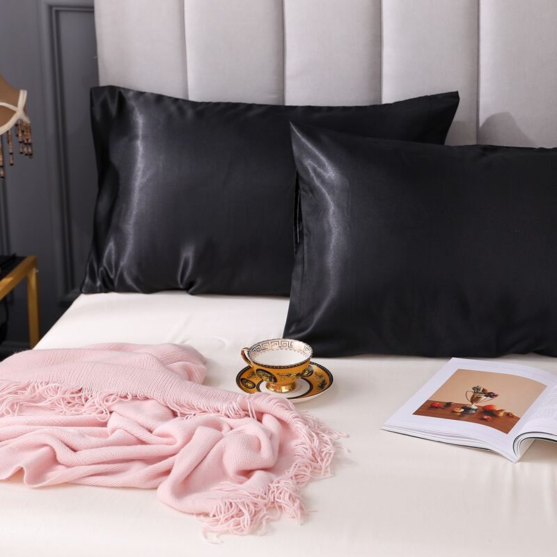 

1pair Plain Satin Pillowcase, Black