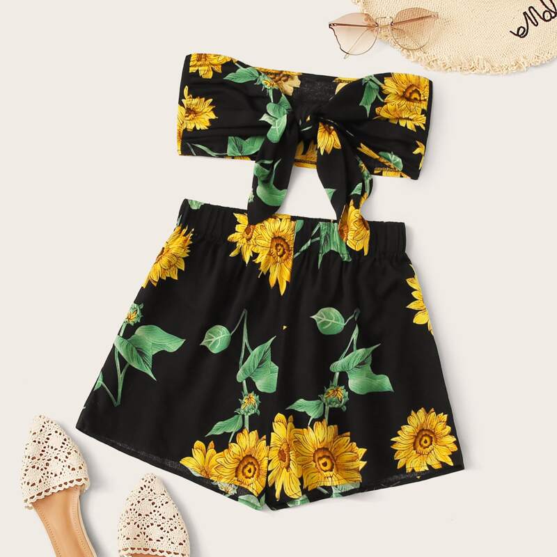 

Floral Knot Front Tube Top & Shorts, Black