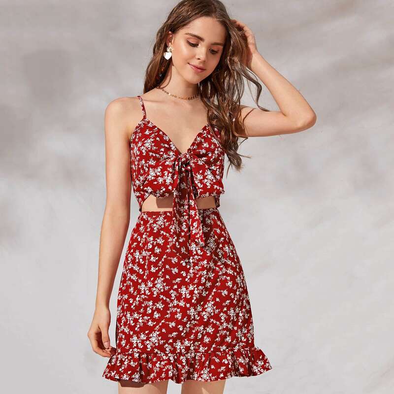 

Ditsy Floral Tie Front Peekaboo Cami Dress, Multicolor