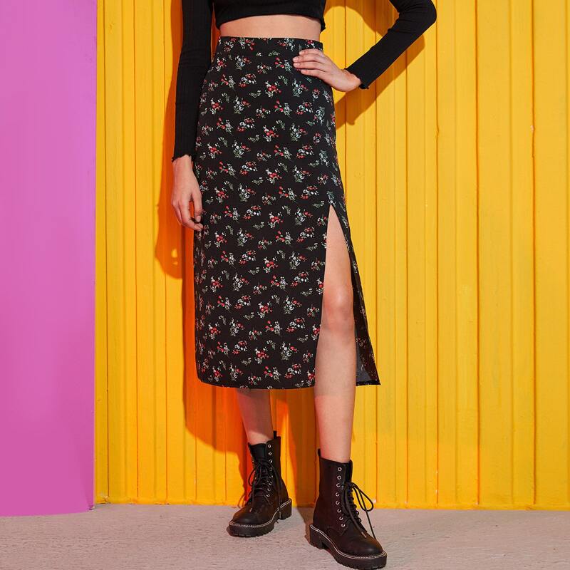 

Ditsy Floral Split Thigh Skirt, Black