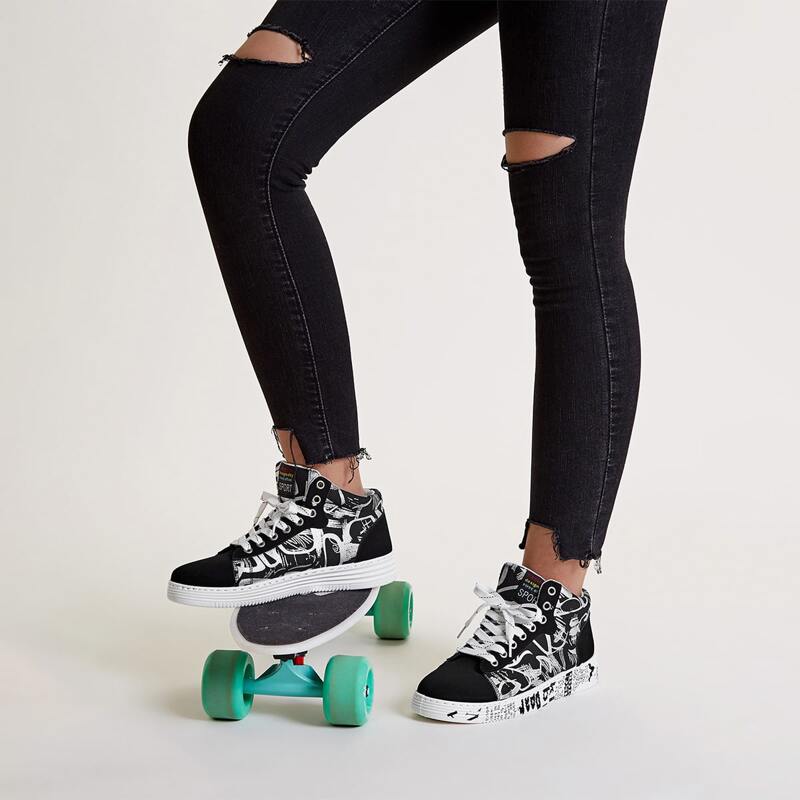 

Graphic Sole Lace-up High Top Sneakers, Black