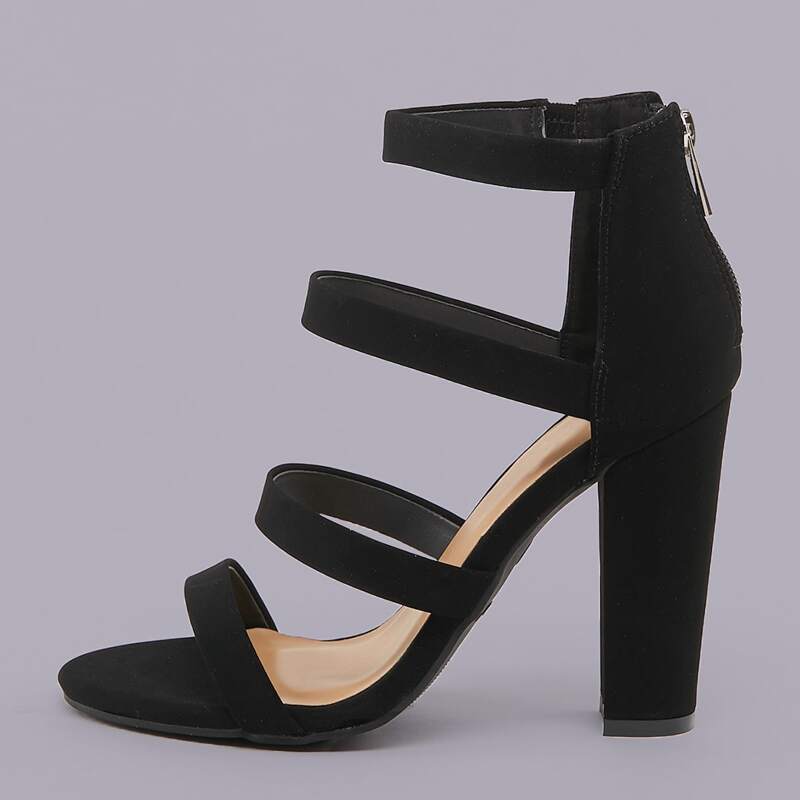 

Strappy Open Toe Block Heel Sandals, Black