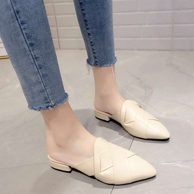 

Point Toe Flat Mules, Beige