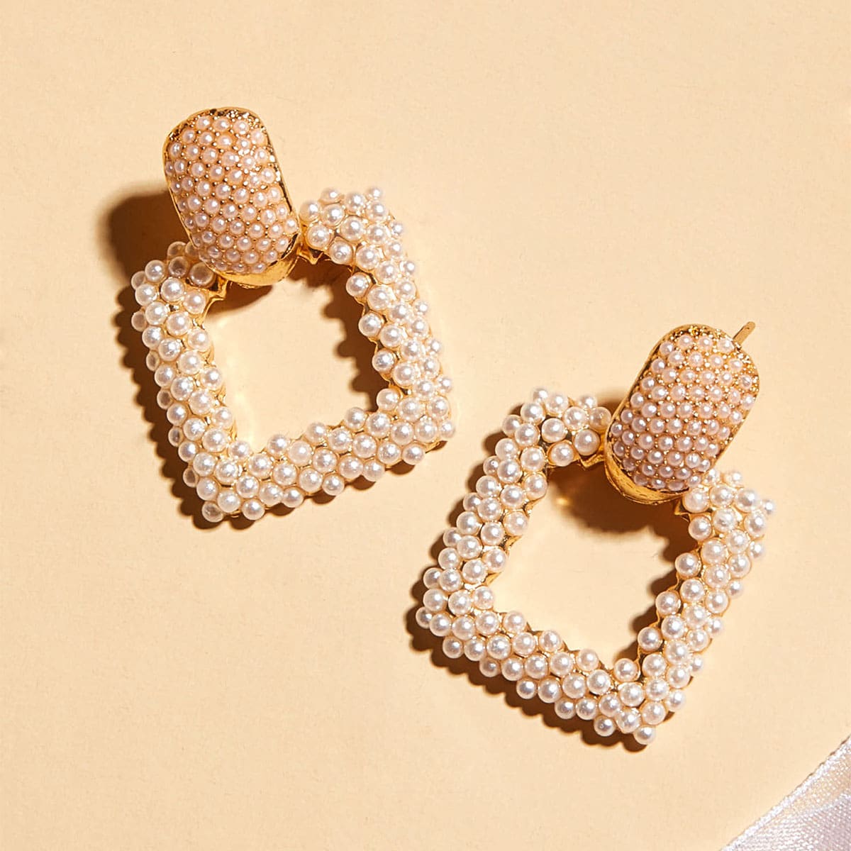 

1pair Faux Pearl Beaded Rectangle Drop Earrings, White