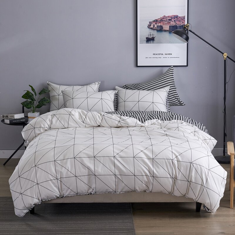 

Geometric Pattern Bedding Set Without Filler, Black and white