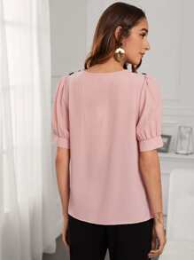 Camisa escote V con diseño de botón unicolor - Rosa - Ver 2