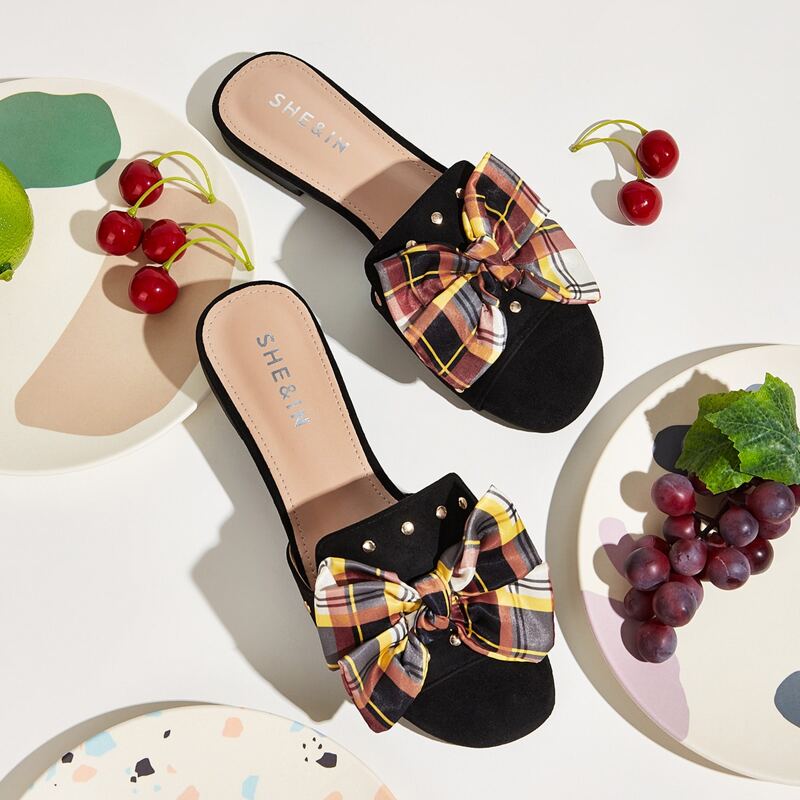 

Open Toe Bow & Studded Decor Sliders, Multicolor