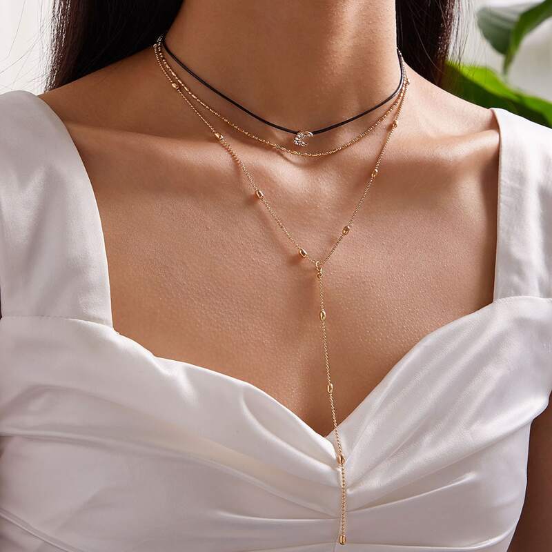 

1pc Rhinestone Engraved Layered Necklace, Gold