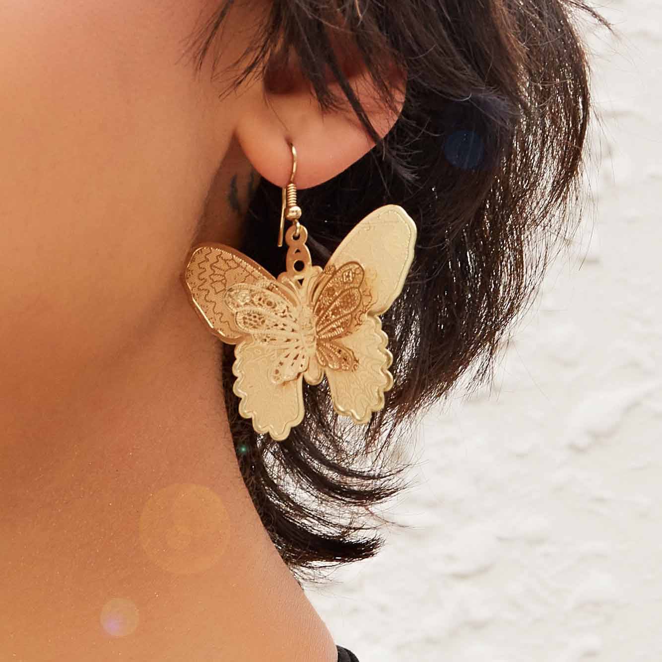 

1pair Butterfly Drop Earrings, Gold