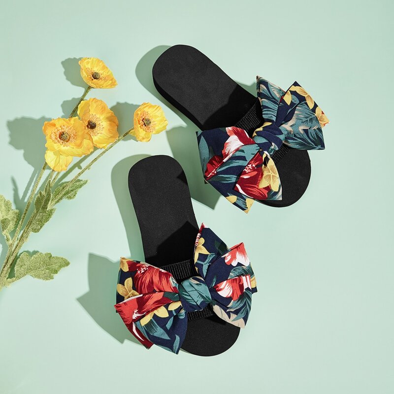 

Flower Print Bow Decor Sliders, Multicolor