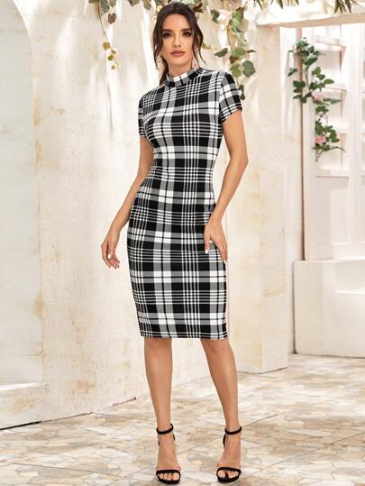 Bleistiftkleid mit Stehkragen und Karo Muster