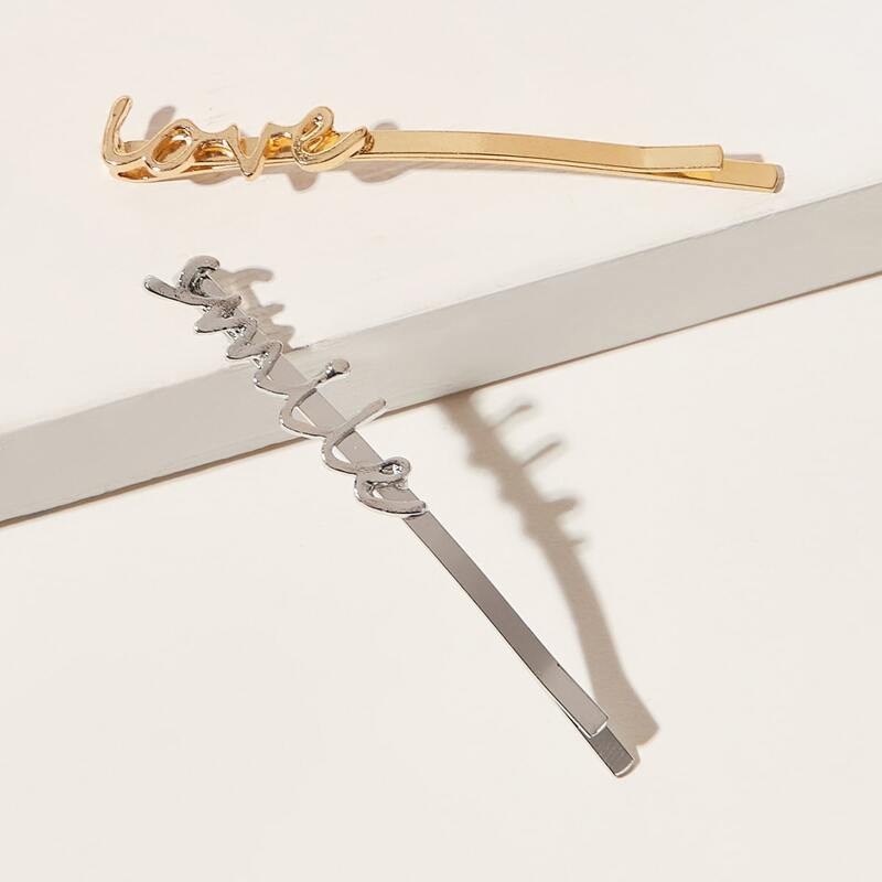

2pcs Letter Charm Hair Clip, Multicolor