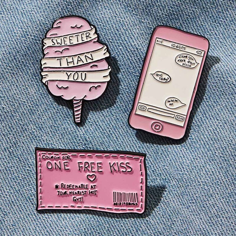 

3pcs Letter & Phone Brooch Set, Pink