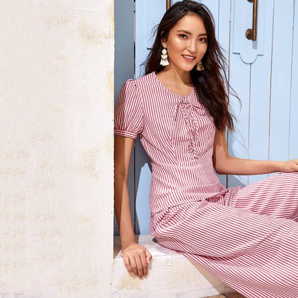 

Puff Sleeve Lace Up Front Striped Top, Pink