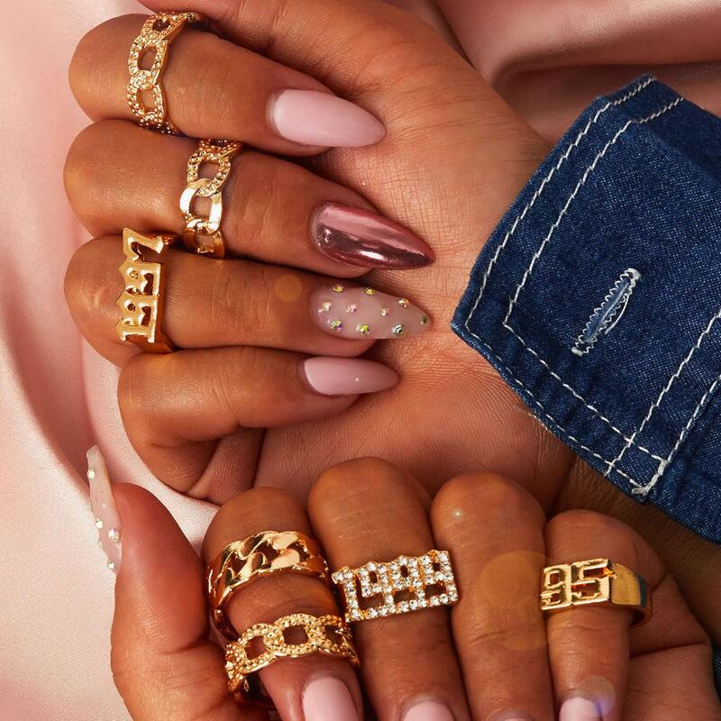 

7pcs Rhinestone Decor Letter & Chain Decor Ring, Gold