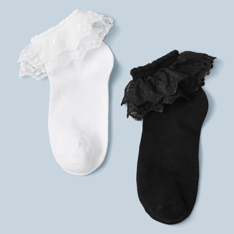

2pairs Lace Trim Ankle Socks, Black and white