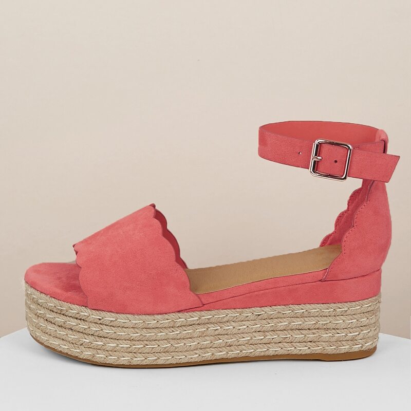 

Scallop Edge Wide Band Jute Trim Flatform Sandals, Pink