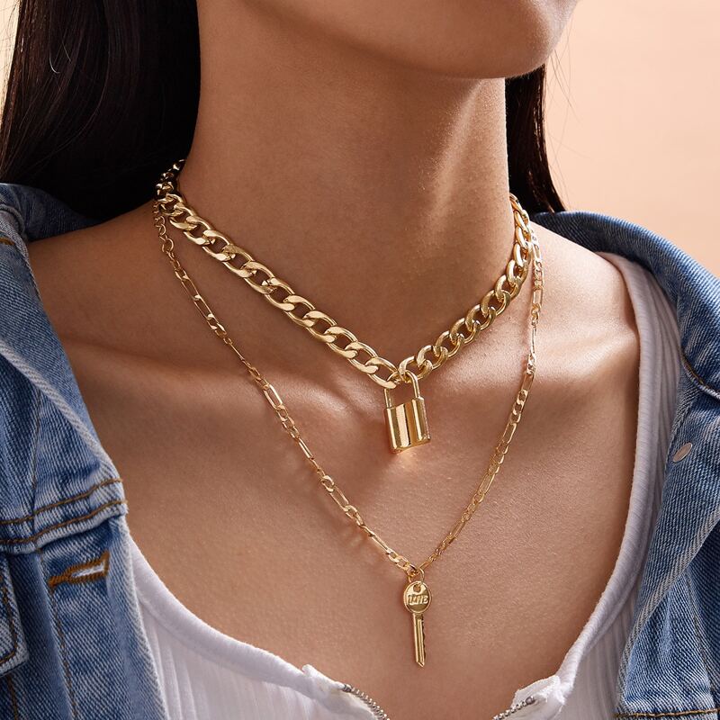 

2pcs Lock & Key Charm Chain Necklace, Gold