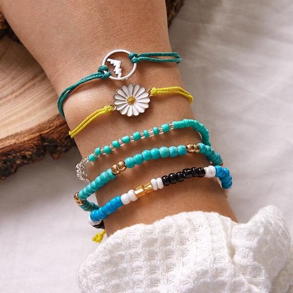 

5pcs Daisy & Bead Decor Bracelet, Multicolor