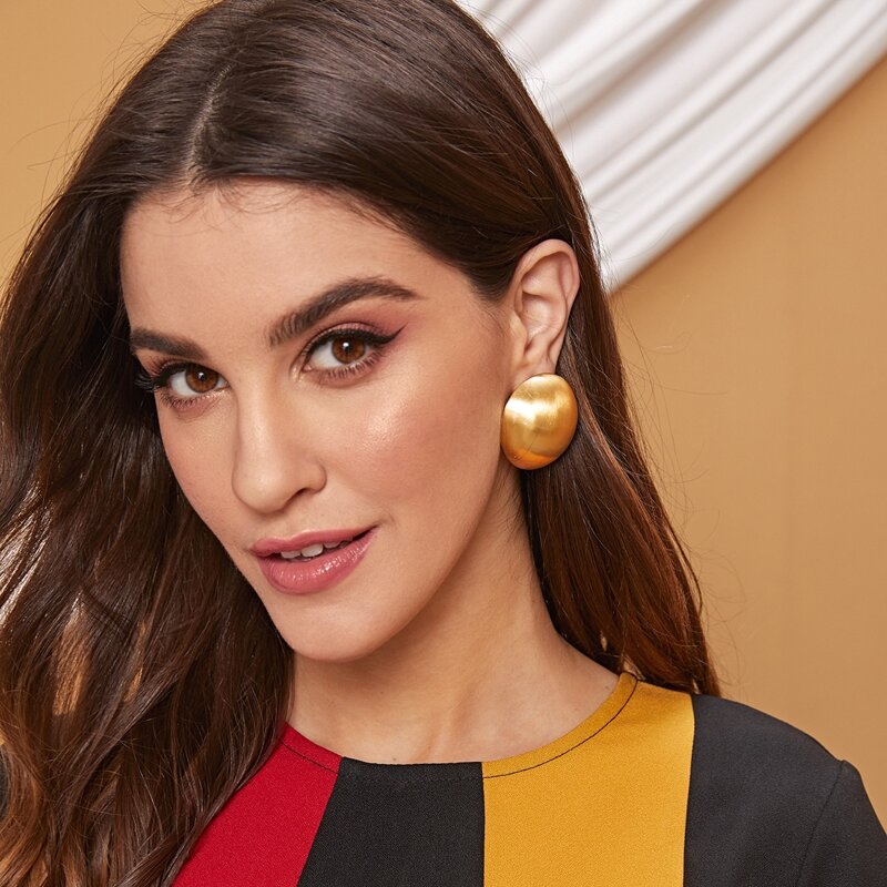

1pair Metallic Round Stud Earrings, Gold