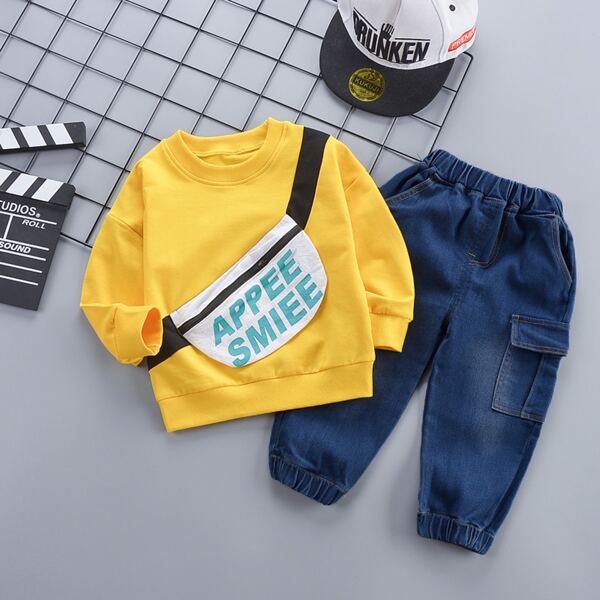 

Джинсы и контрастный свитшот с текстовым принтом для мальчиков, Многоцветный