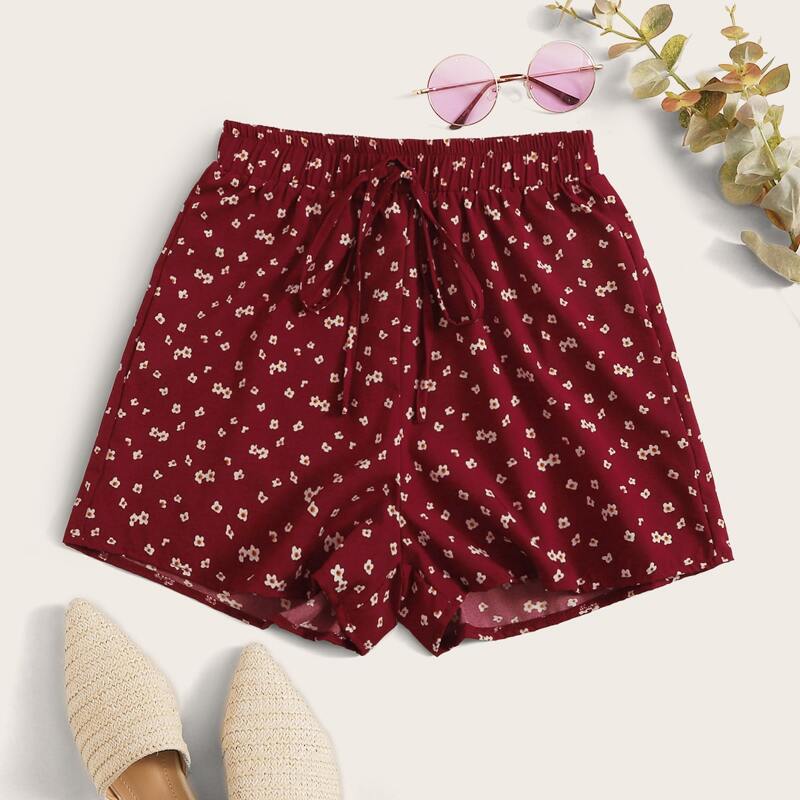 

Ditsy Floral Tie Front Shorts, Red