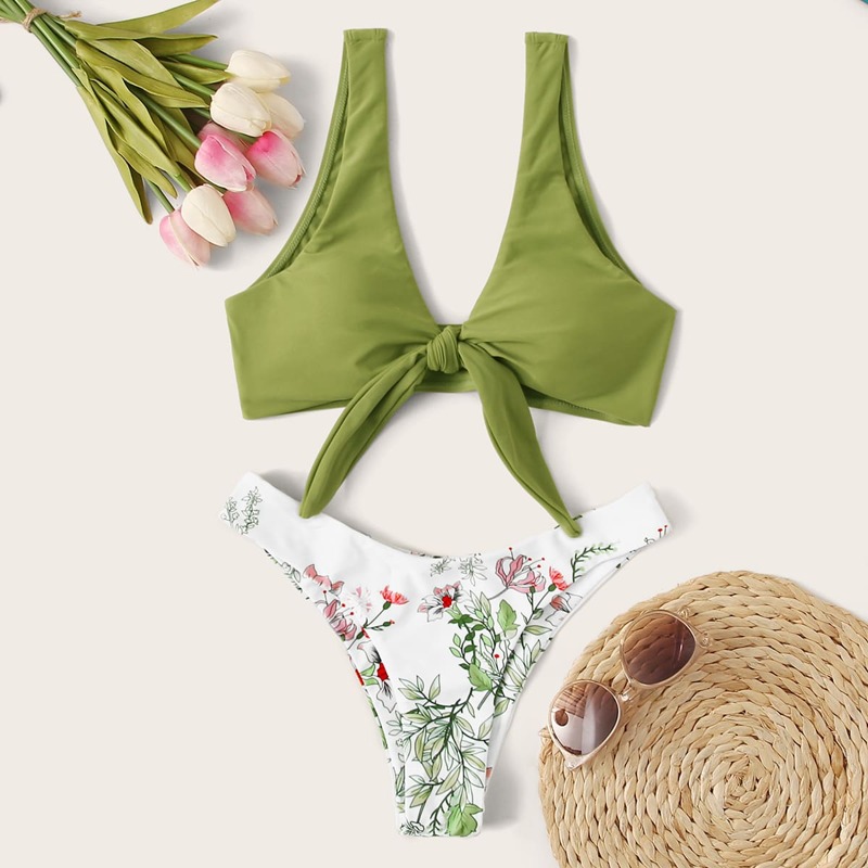 

Random Floral Knot Front Plunging Bikini Swimsuit, Multicolor
