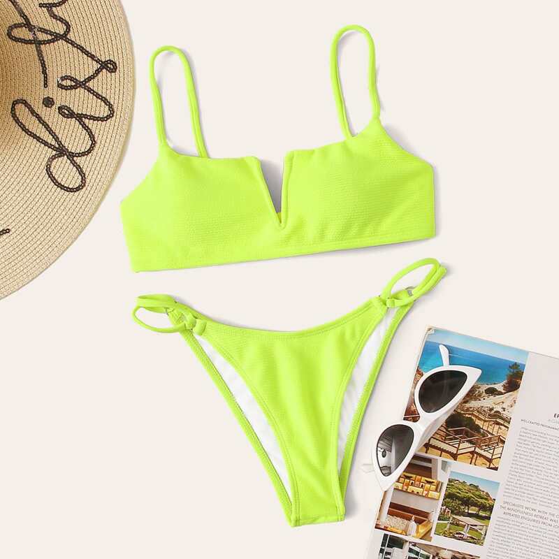 

Neon Lime Ring Linked V Wired Bikini Swimsuit, Green bright