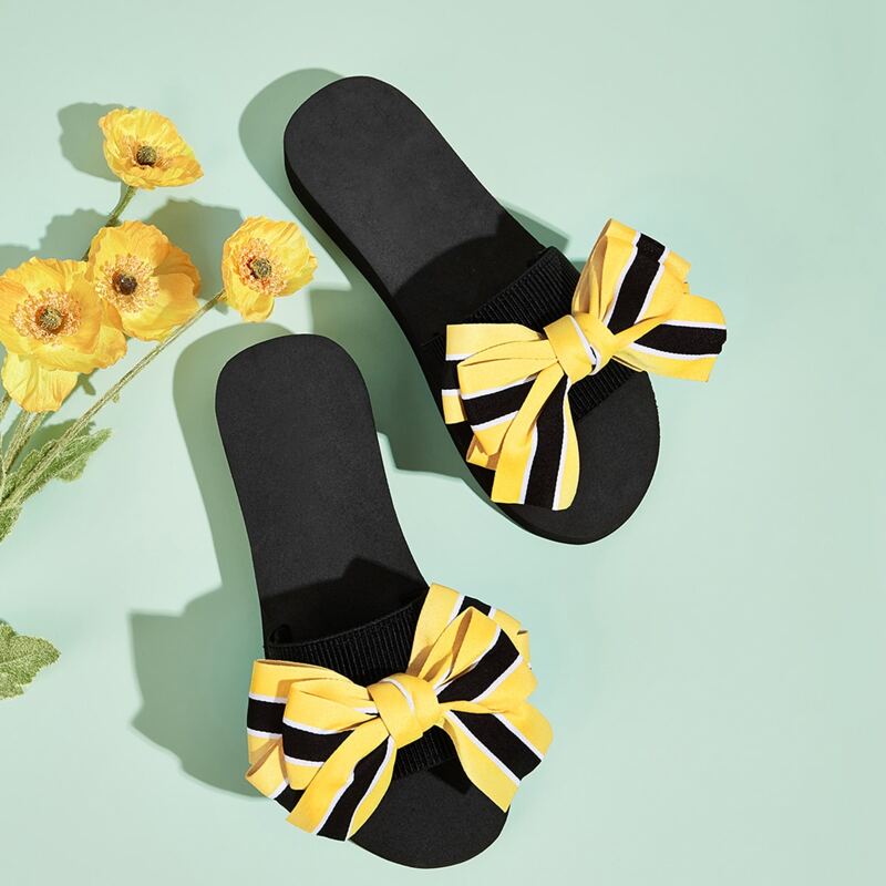 

Striped Bow Decor Flat Sliders, Multicolor