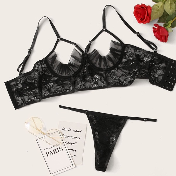 

Floral Lace Underwire Lingerie Set, Black