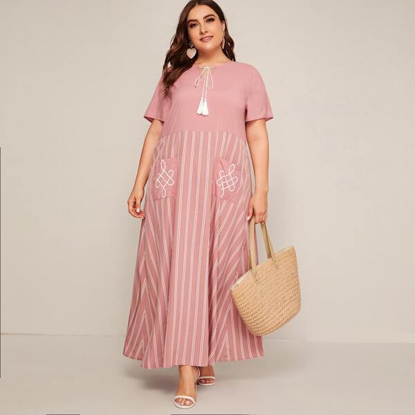

Платье размера плюс с полосатым принтом и воротником-бантом, Розовые