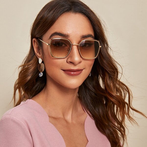 

Square Metal Frame Sunglasses, Red