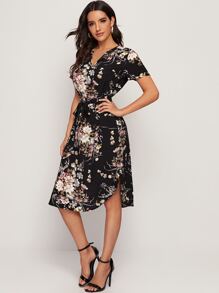 SHEIN Clasi Notch Neck Curved Hem Belted Floral Dress - Multicolor - View 3