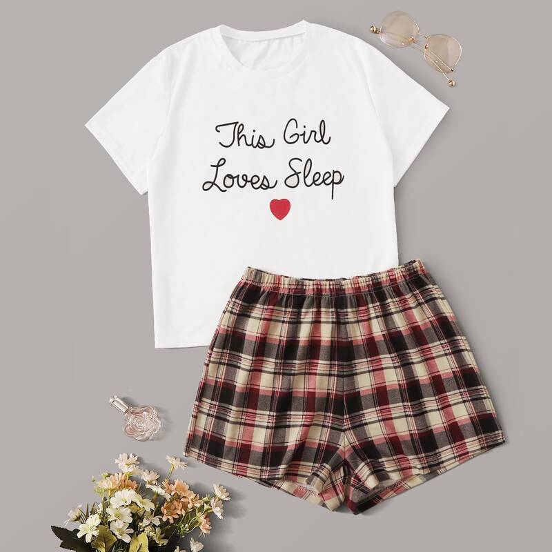 

Heart Print Letter Graphic Tee & Plaid Shorts PJ Set, Multicolor