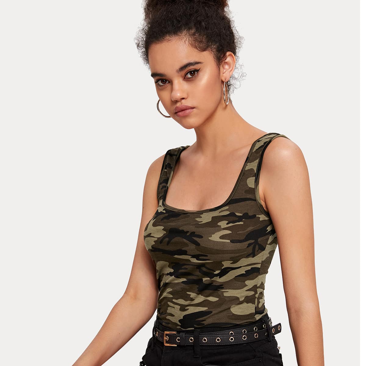 

Form-Fitting Camo Print Tank Top, Multicolor