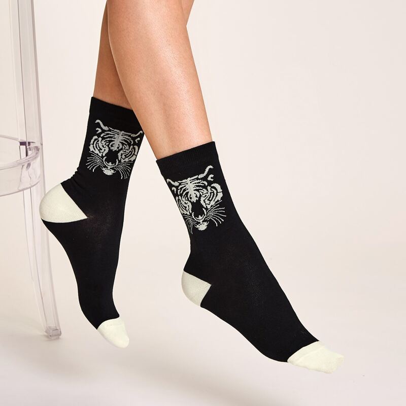 

1pair Tiger Pattern Socks, Black