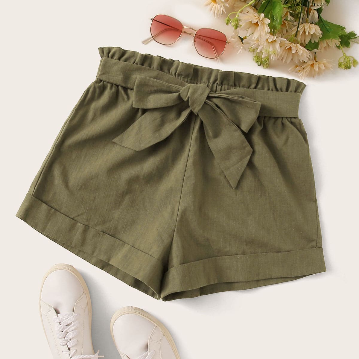 

Paperbag Waist Solid Shorts, Army green