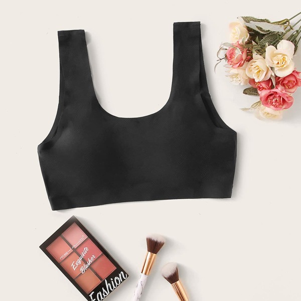 

Solid Seamless Bralette, Black
